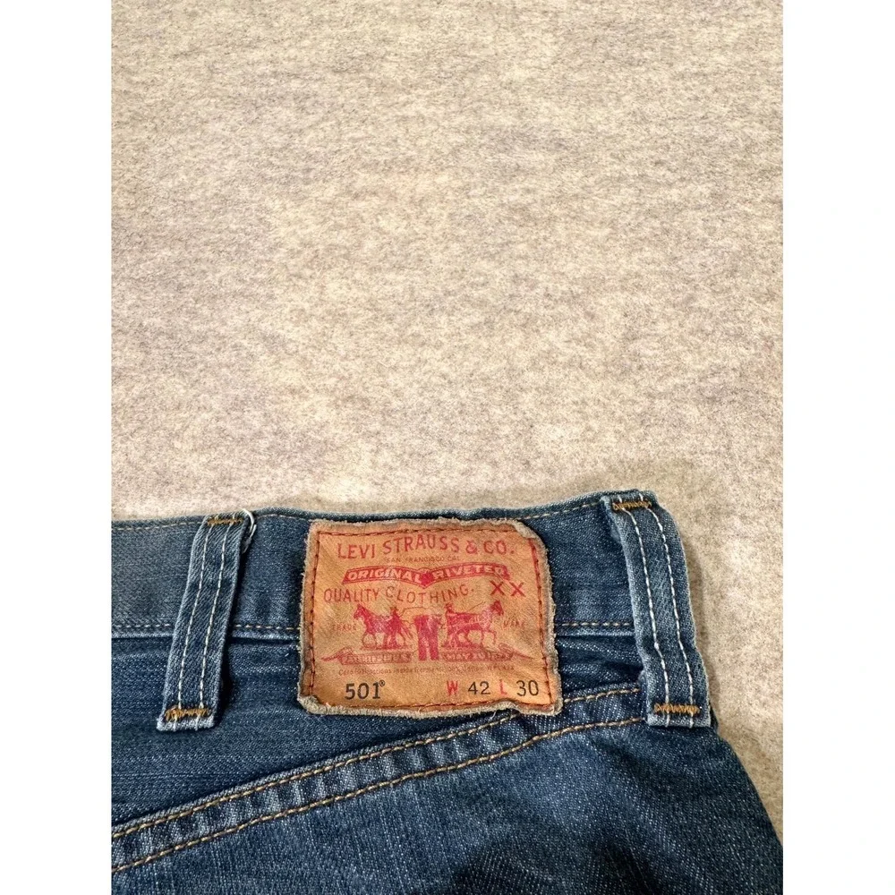 Levis 501 Original Jeans Men 42x30 Blue Whiskering Denim Button Fly Straight Leg